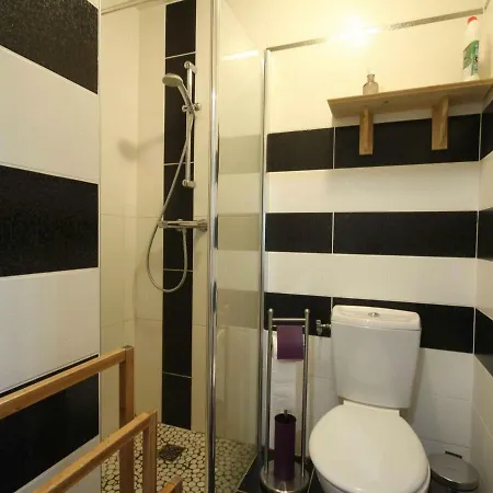 Saint-denis-sur-sarthon, 4 Pieces, 9 Personnes - Fr-1-497-21 Apartment Saint-Denis-sur-Sarthon