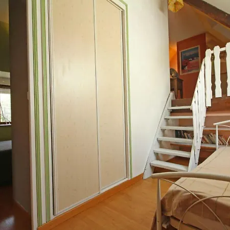 Saint-denis-sur-sarthon, 4 Pieces, 9 Personnes - Fr-1-497-21 Apartment Saint-Denis-sur-Sarthon